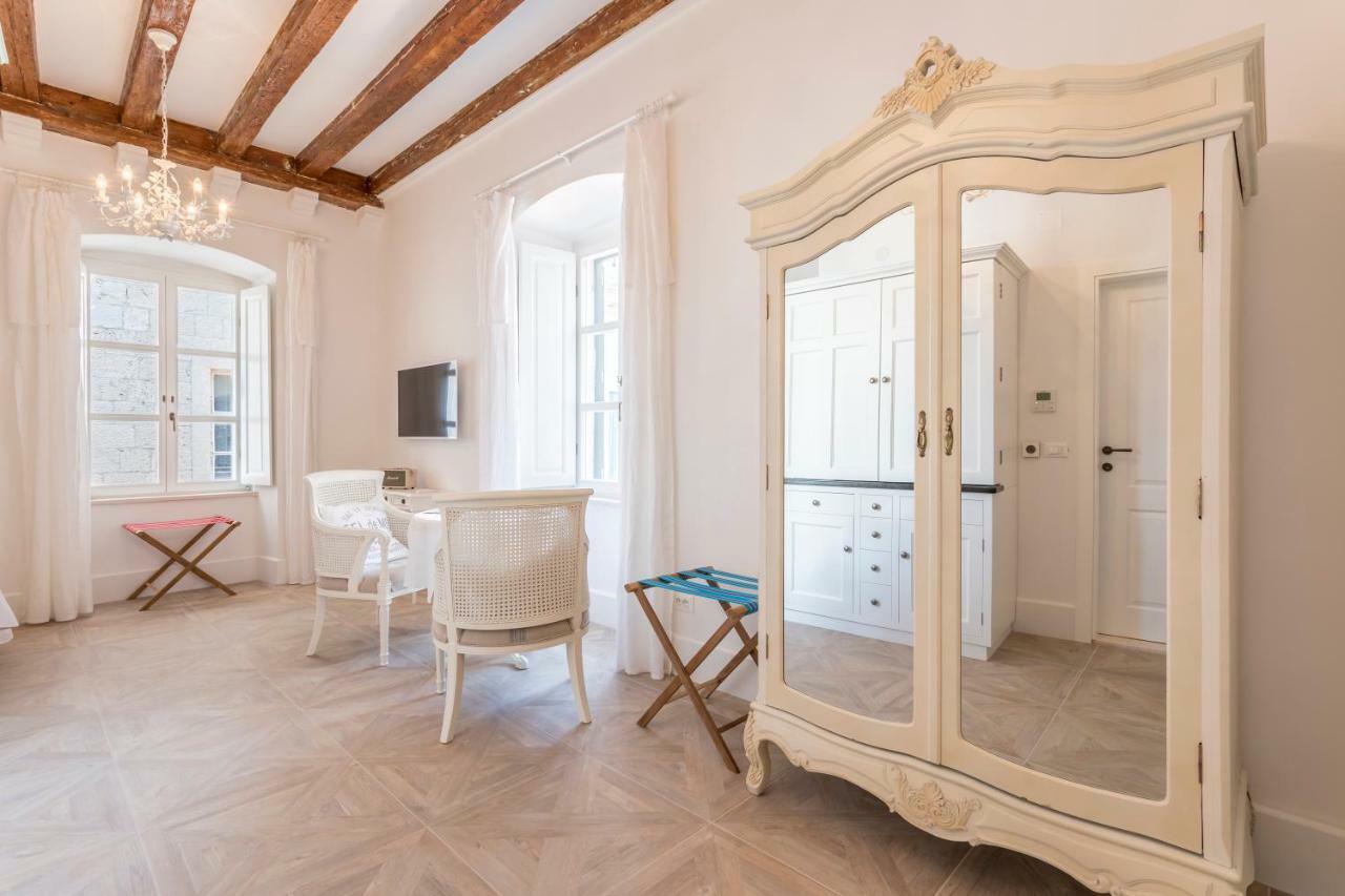 The Byron Hotel Dubrovnik Bagian luar foto